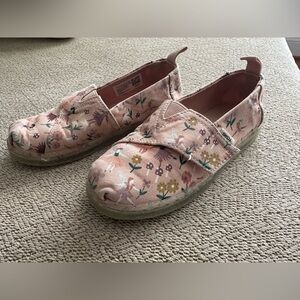 Girls Toms Slip on Sneakers